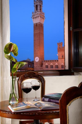 Piazza del Campo Honeymoon Suite Siena